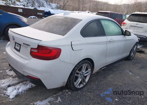 2015 BMW 228I xDrive z USA, uszkodzony, nr VIN WBA1F7C52FVX95953